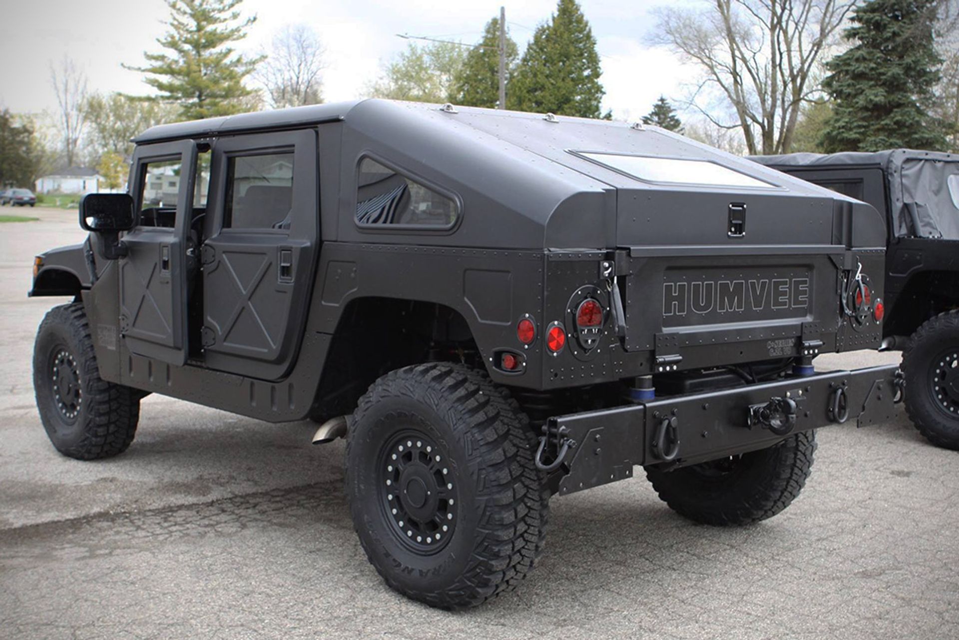 HMMWV внедорожник