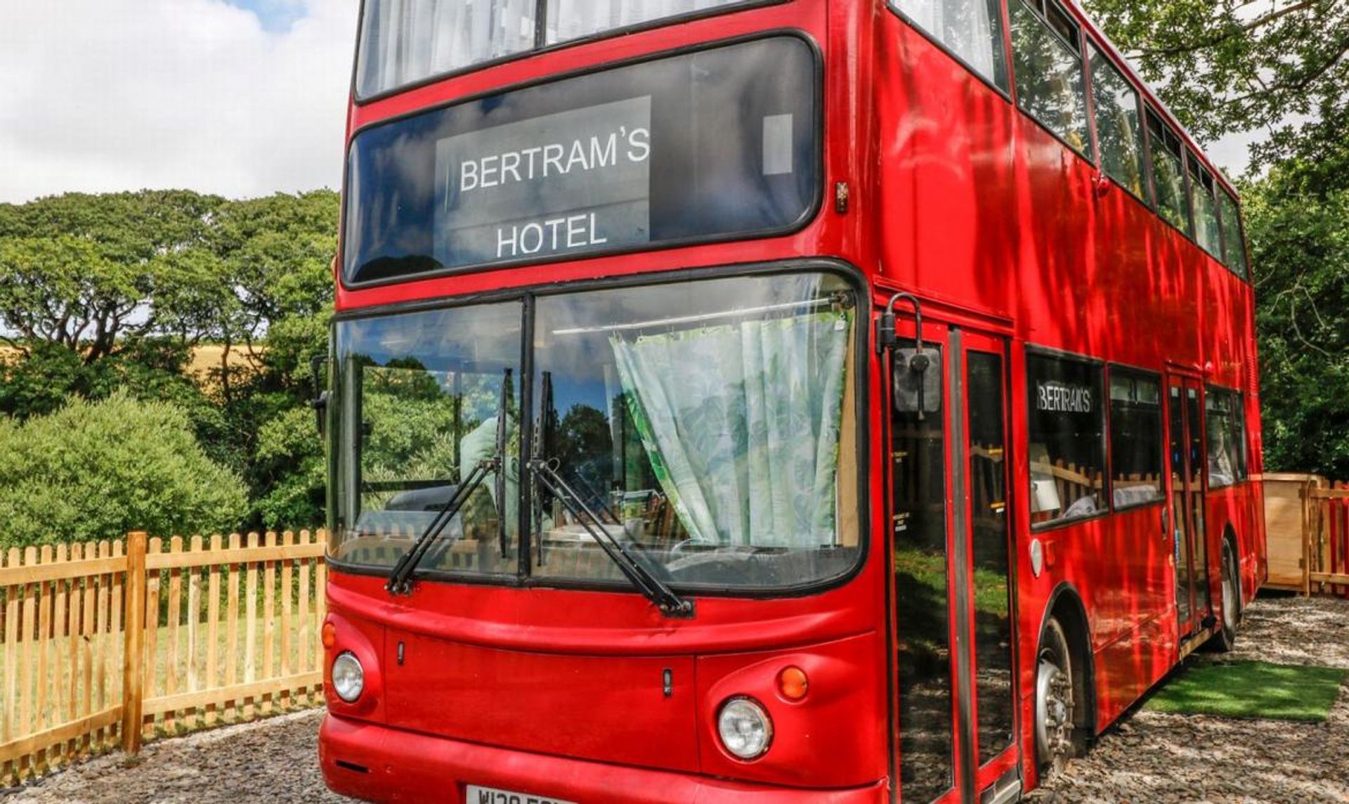 Harry Potter Bus Bertram's Hotel Devon