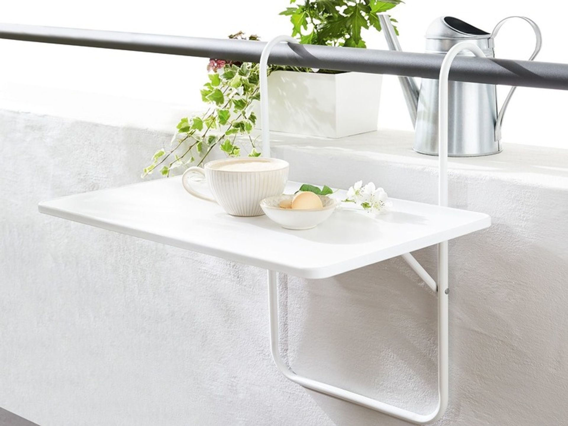 Lam Minimaliseren contrast Deze Lidl inklapbare balkontafel is een must-have voor jouw balkon |  Gewoonvoorhem
