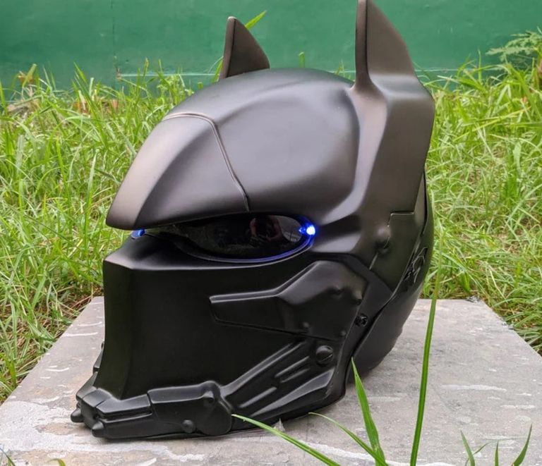 bezoeker Keuze analogie Verander in rijdende superheld met deze Batman motorhelm | Gewoonvoorhem
