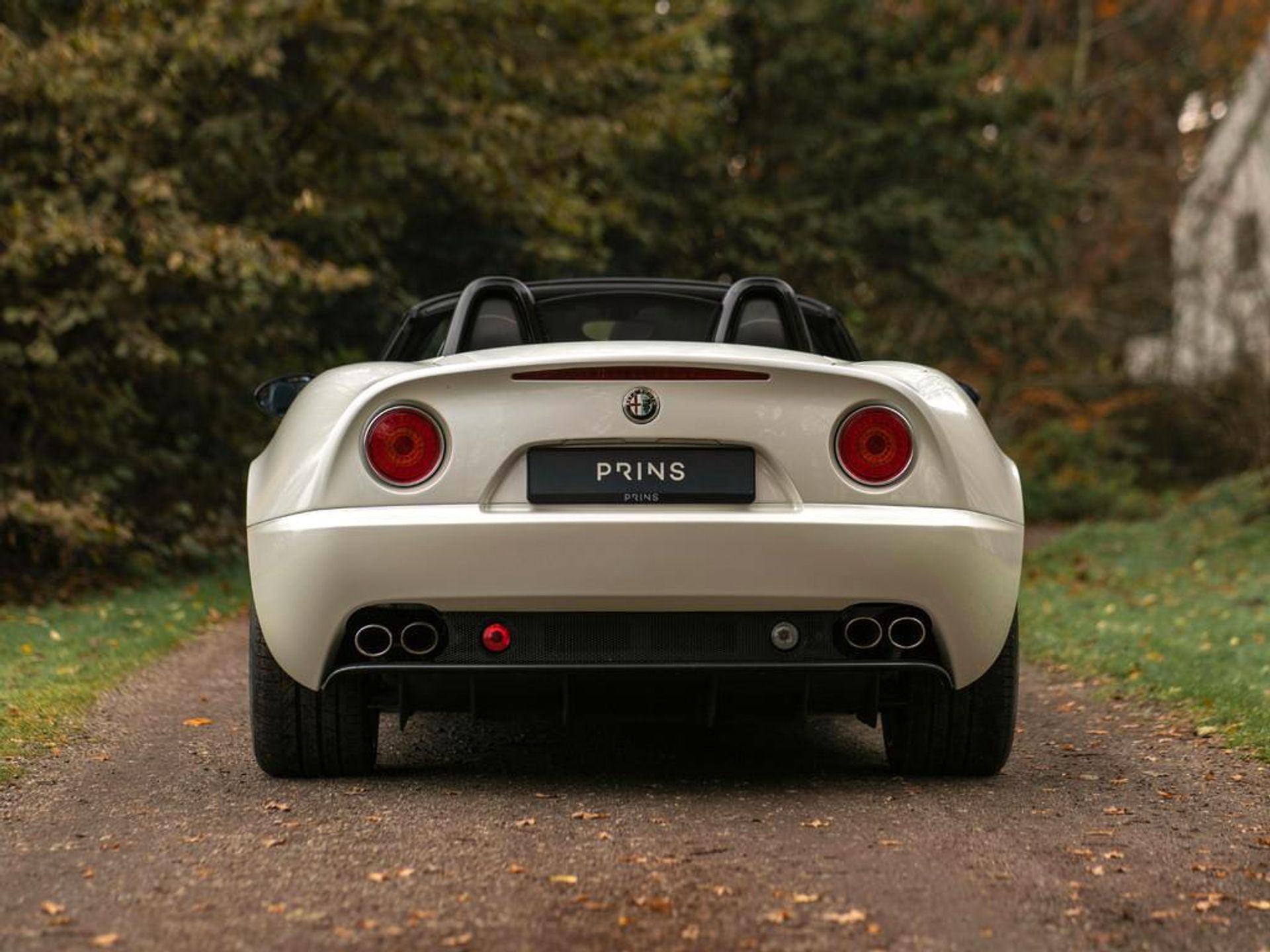 Kopen! Op Marktplaats staat deze Alfa Romeo 8C Spider te koop GvH