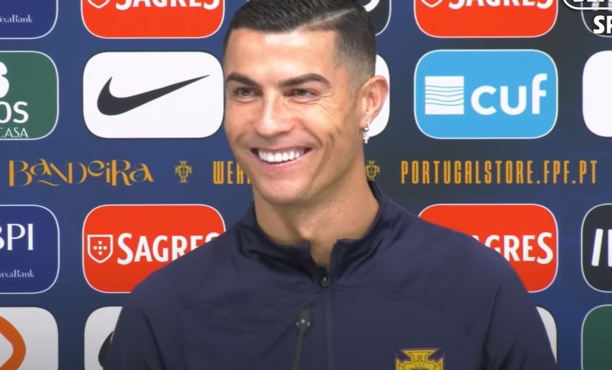 Nieuw Salaris Maakt Cristiano Ronaldo Best Betaalde Atleet Ter Wereld