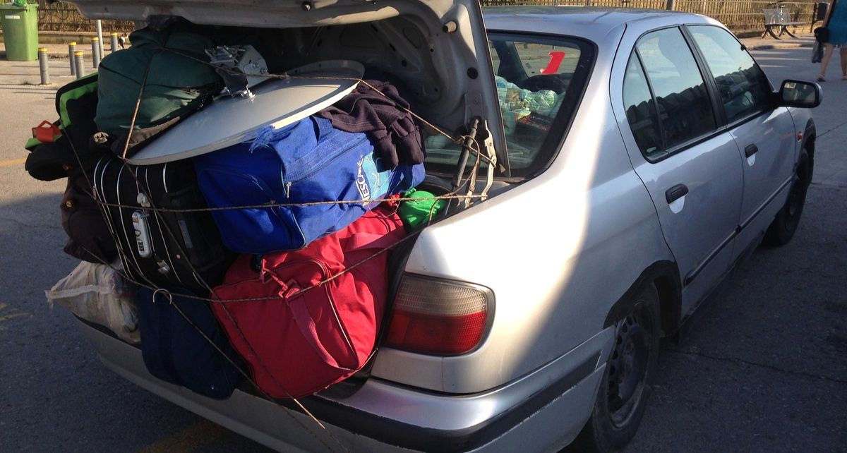 hoeveel-centimeter-mag-iets-uit-een-geopende-achterklep-steken