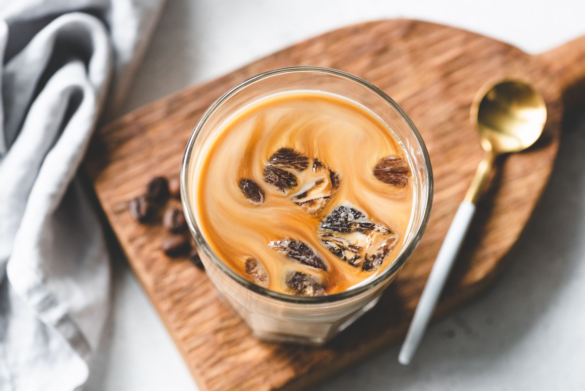 iced-biscoff-lattes