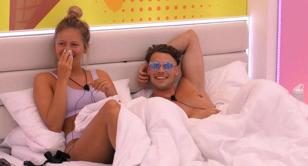 Zo Vroeg Moeten De Islanders Altijd Opstaan In Love Island