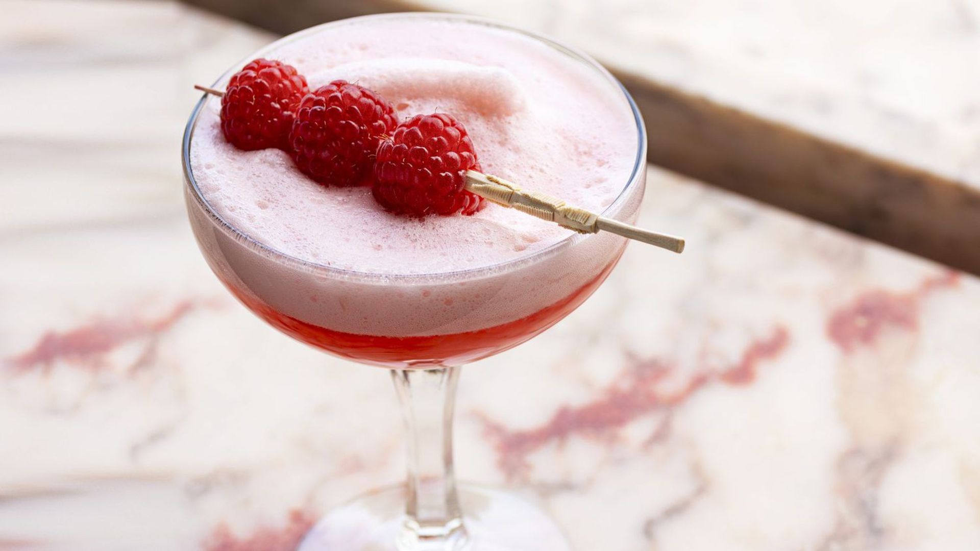 pink-gin-sour