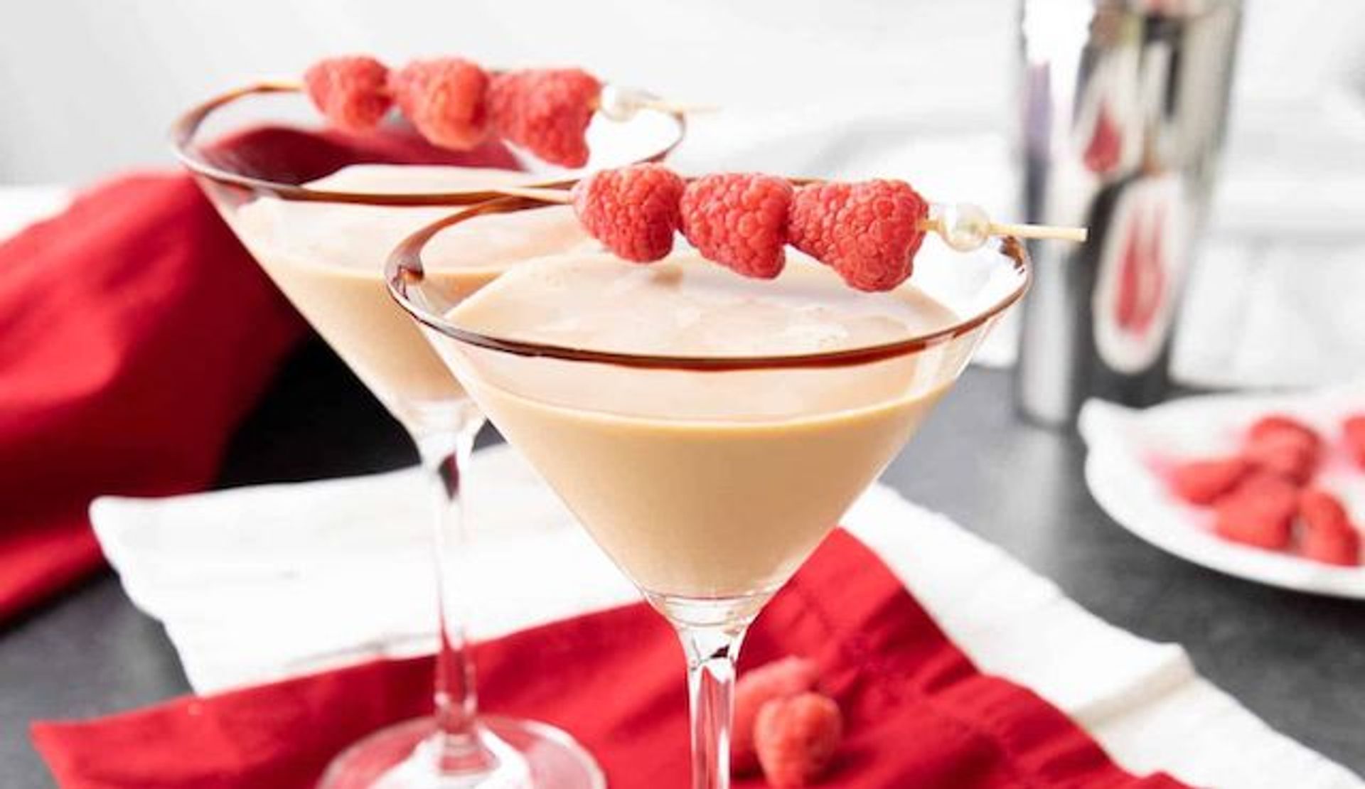 raspberry-cheesecake-martini