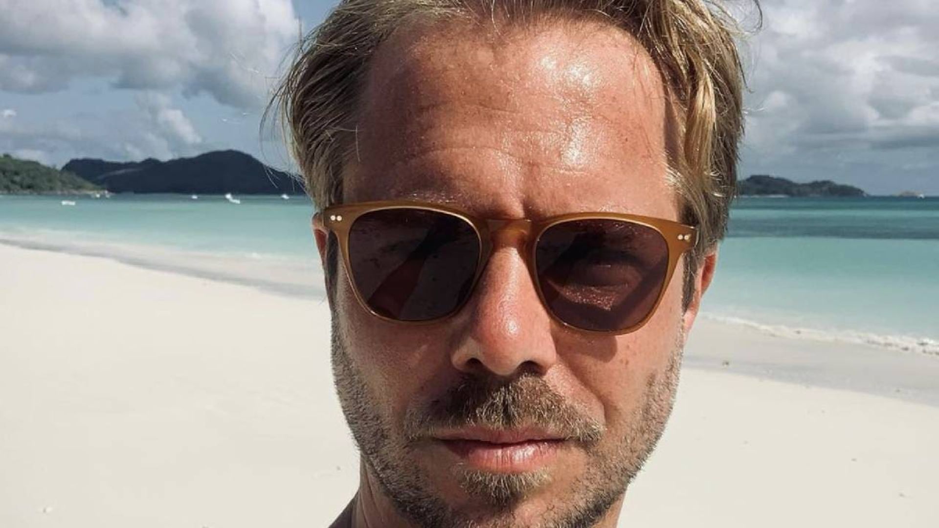 Manager dumpt Thijs Römer: 'iedereen laat hem vallen'