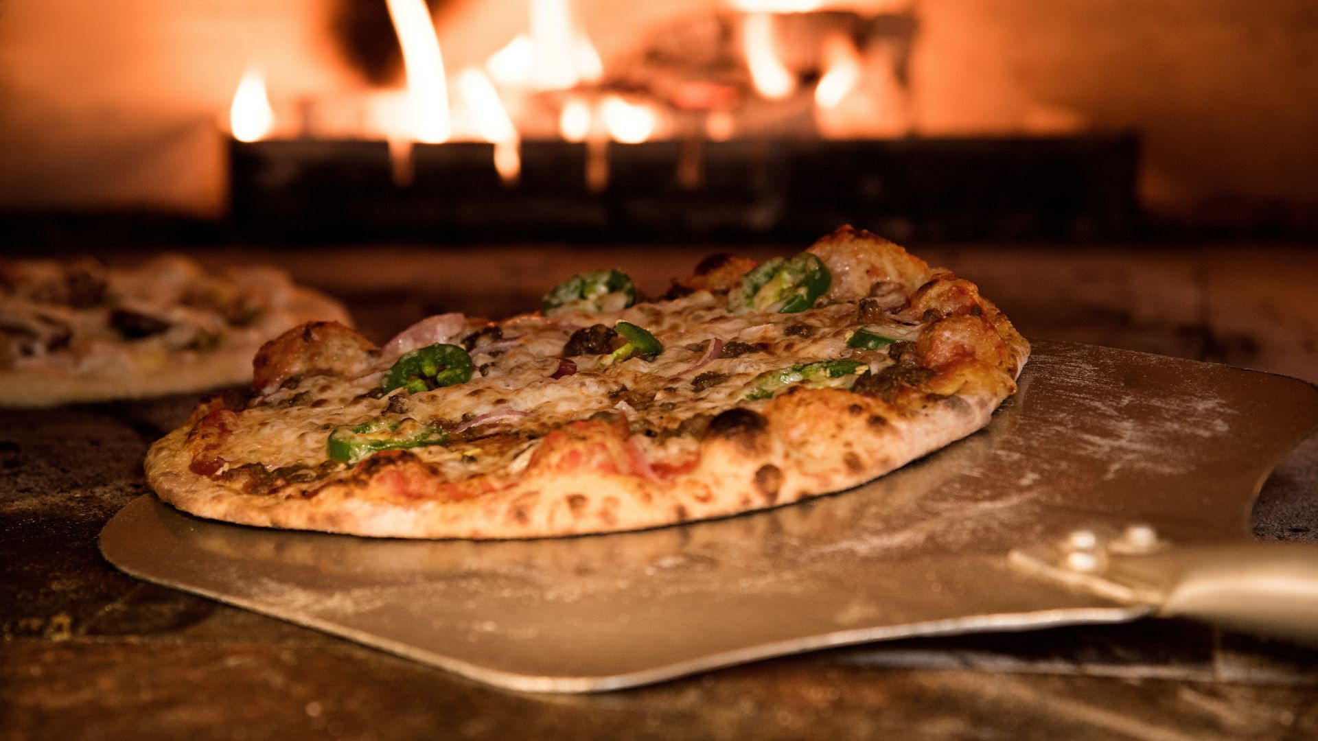 Craving pizza? These are Naples' Top 8 Pizza Restaurants