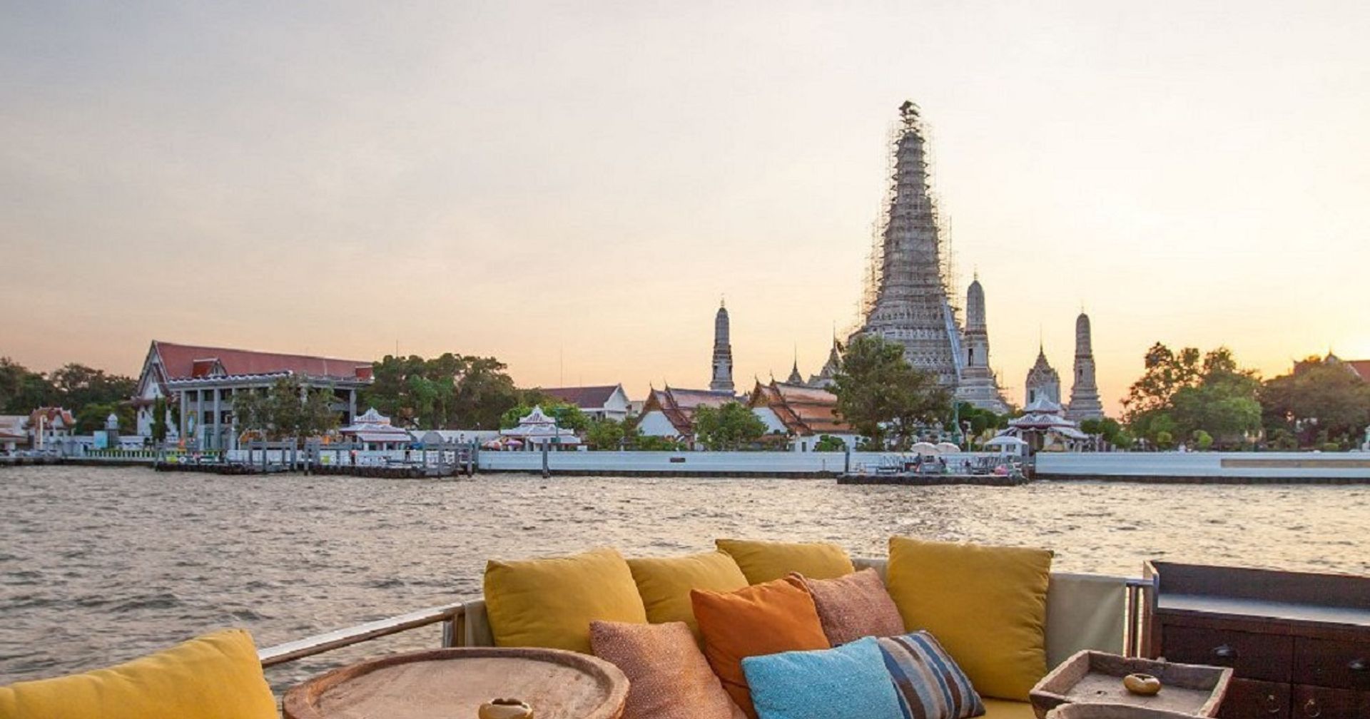 The top 5 sail sunsets in Thailand's Chaophraya Surasak